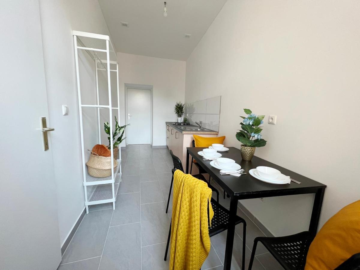 Time For Life Apartment *